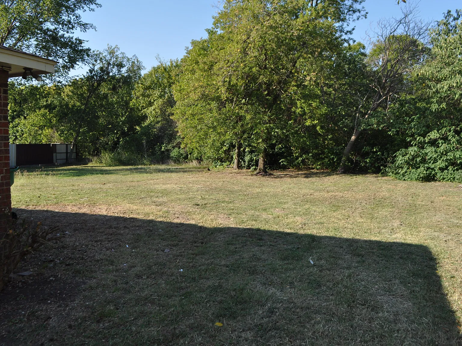 2 bed, 966 sqft, $1,350 — Photo 3