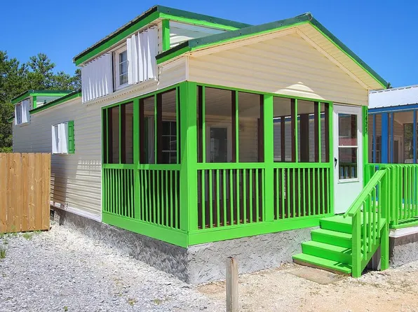 1425 Suncrest St, Gulf Breeze, FL 32563