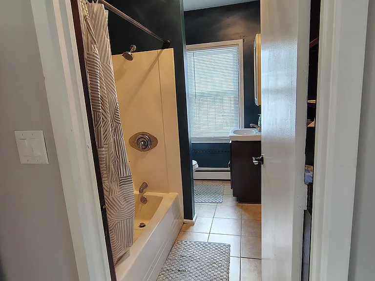 18 Scott Rd #2R — Photo 15