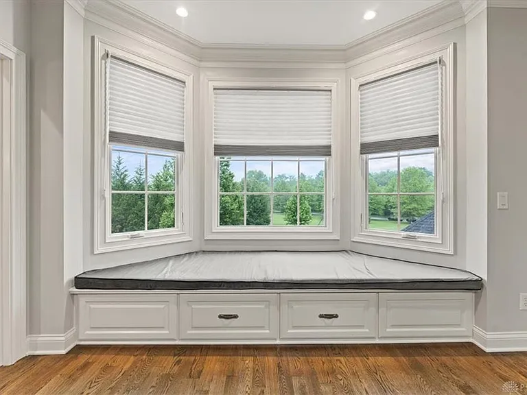 9020 Whisperinghill Dr — Photo 11