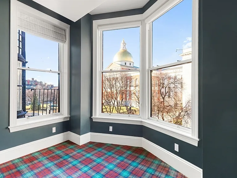 20 Beacon St #4 — Photo 10