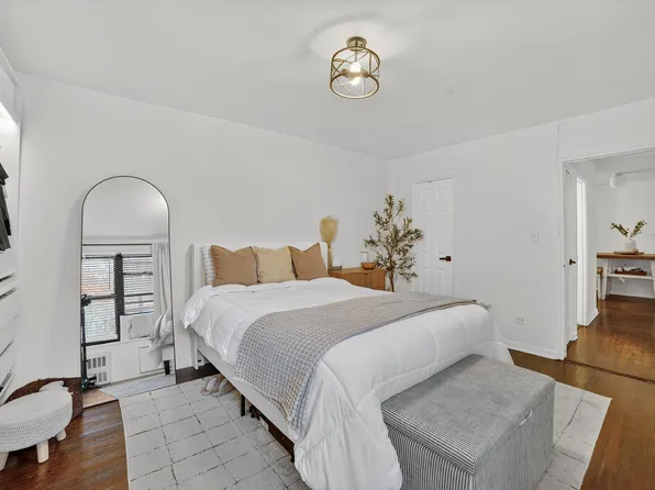 6495 Broadway image 25 of 32