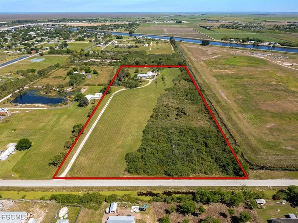 1085 West Ave, Moore Haven, FL 33471