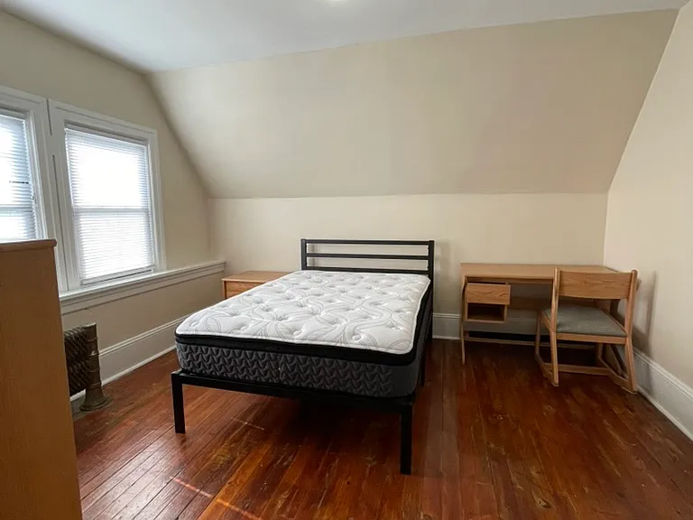 1051 W 4th St #3E — Photo 10