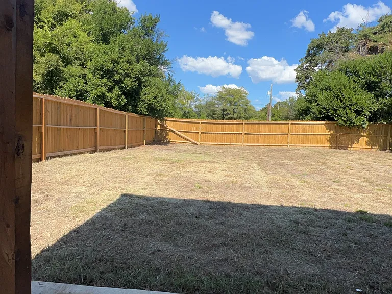3105 W Jackson St — Photo 13