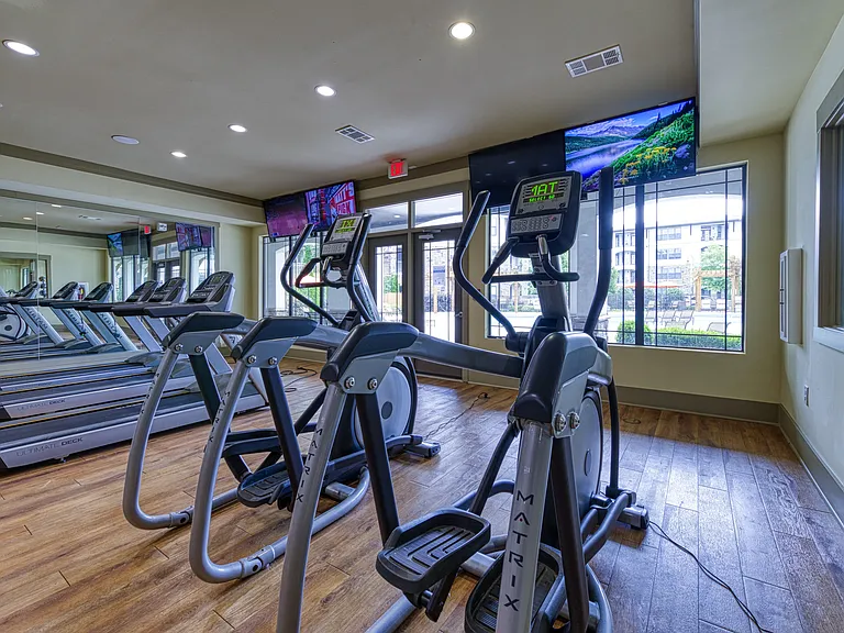 24-Hr Fitness Center