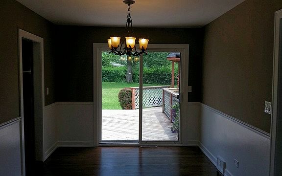 5th image of 9 E Elaine Cir