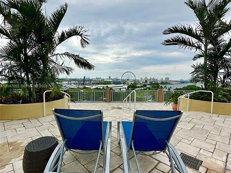 244 Biscayne Blvd #2610 — Photo 2