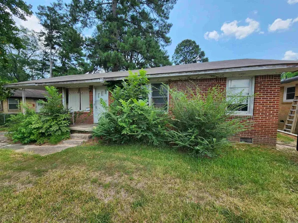 2015 E Monroe St, El Dorado, AR 71730