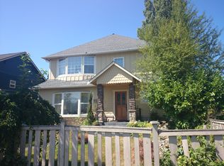 9559 Dayton Ave N, Seattle, WA 98103
