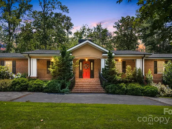 3 Amherst Rd, Asheville, NC 28803