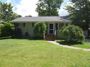 6075 Porter Rd, North Olmsted, OH 44070