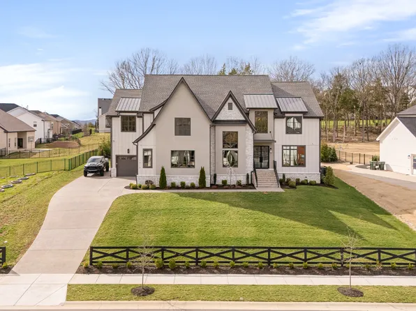 1016 Annecy Pkwy, Nolensville, TN 37135