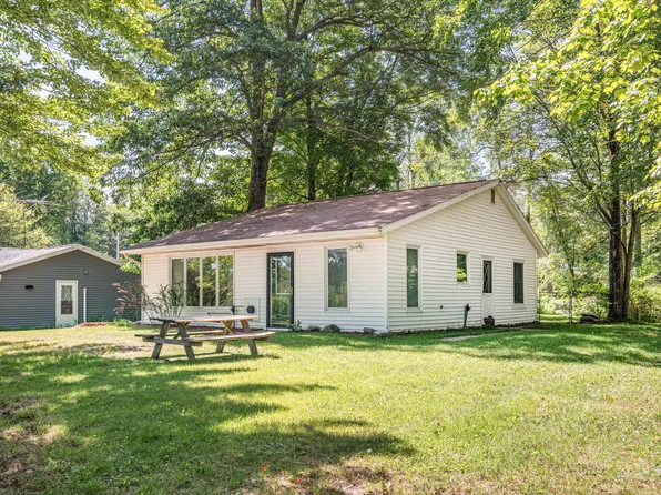 3249 Evergreen Rd, Sears, MI 49679