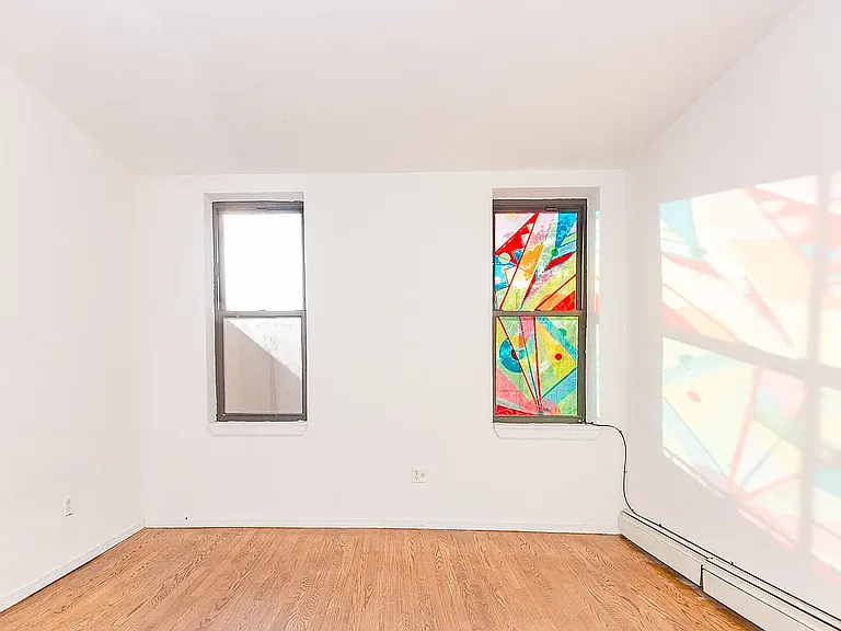 249 Melrose St #3L — Photo 10
