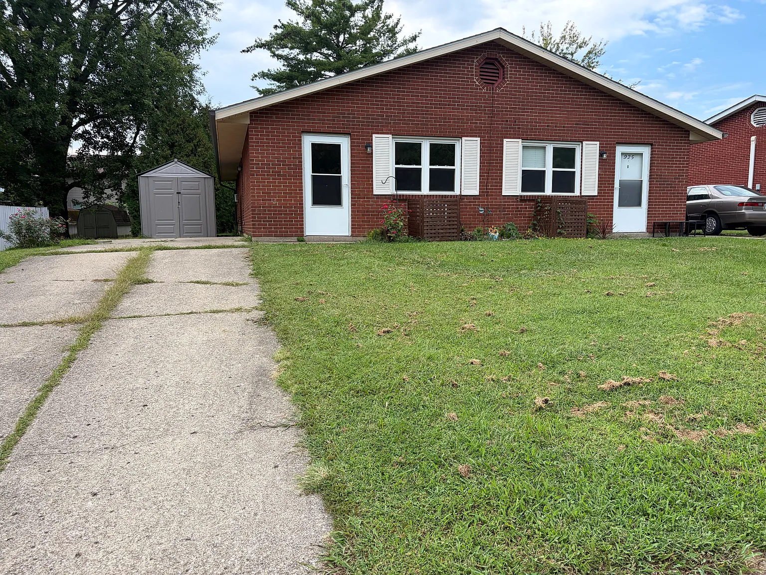 2 bed, $1,100 — Photo 1