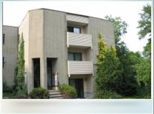 1st image of 75 Scotch Pond Pl APT 22