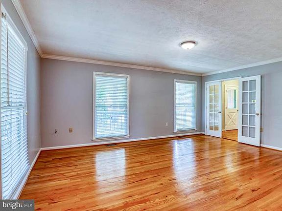 2nd image of 108 Moss Ct #1