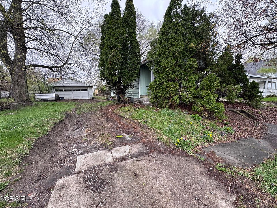 2nd image of 3581 Doyle St
