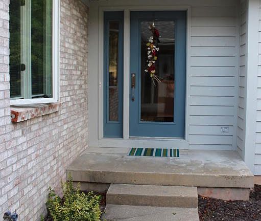 2nd image of 7828 Oakmont Ct NE