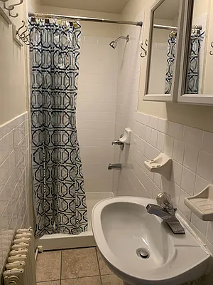 Rented by Rentiko Inc | media 37