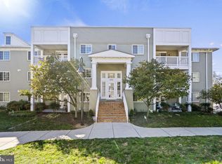 4191 S Four Mile Run Dr UNIT 302, Arlington, VA 22204