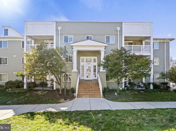 4191 S Four Mile Run Dr Unit 302, Arlington, VA 22204