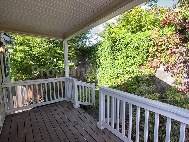 14963 SE Elm Park Dr — Photo 2