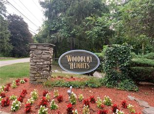 101 Magnolia Ct, Highland Mills, NY 10930