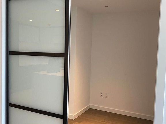 Office Room (Den)