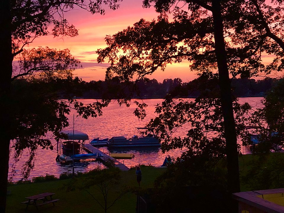 Lakeview 