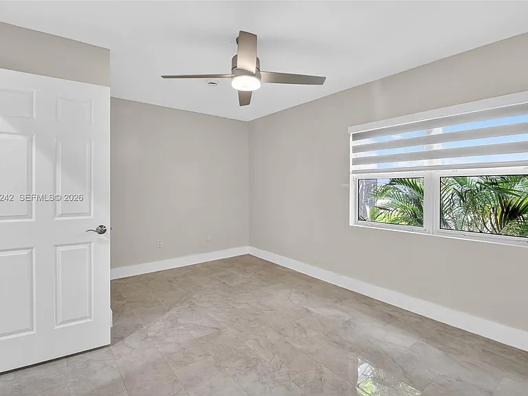 6090 SW 63rd Ave — Photo 27