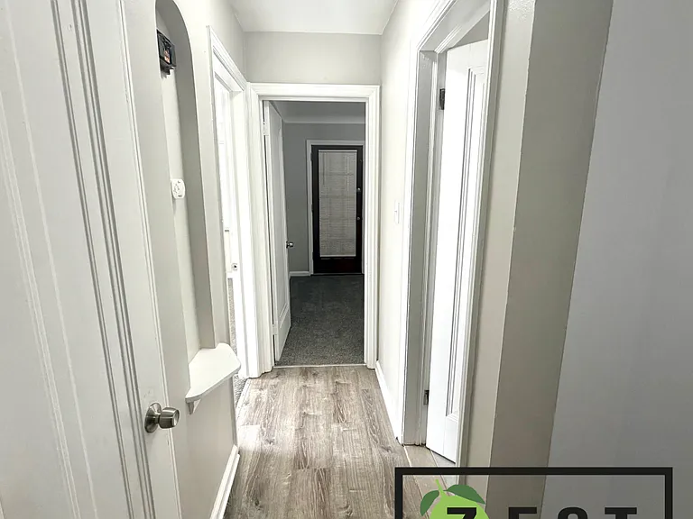 19691 Cliff Street — Photo 8