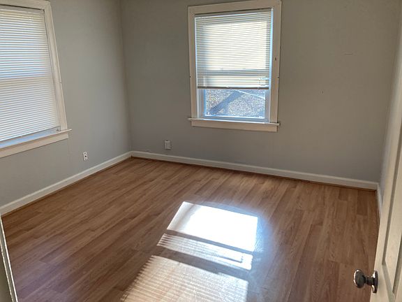 5th image of 8390 Dell Ray Dr