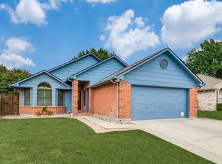 812 Paisley Dr, Flower Mound, TX 75028