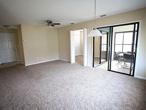 5th image of 4 Lake Forest Cir N