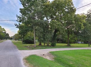 2304 Elm Ave, Bay City, TX 77414