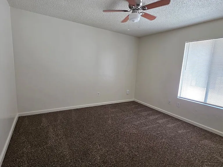 1046p -170- 4300 Isla Verde St. -RB/JP — Photo 16