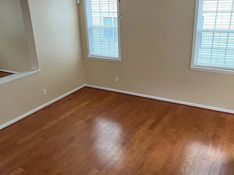 2017 Remington Oaks Cir — Photo 32