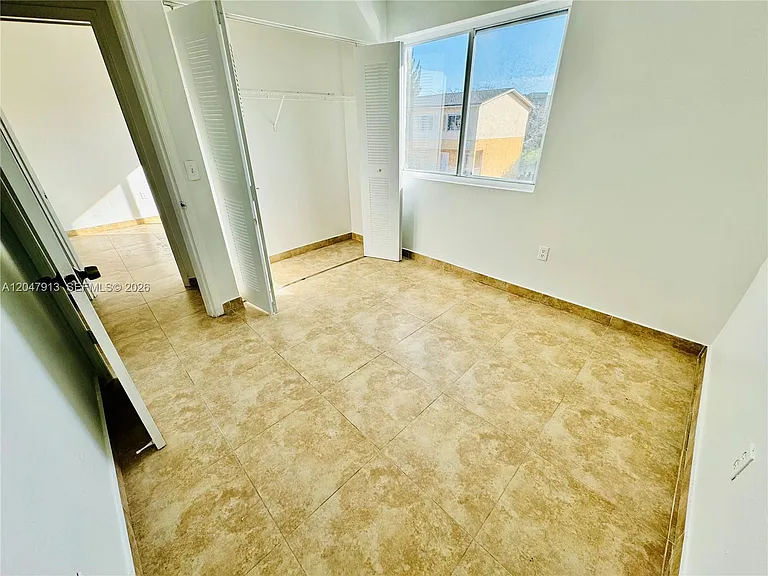 6245 Kendale Lakes Cir #208 — Photo 5