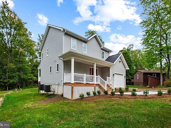 3rd image of 407 Mount Pleasant Dr
