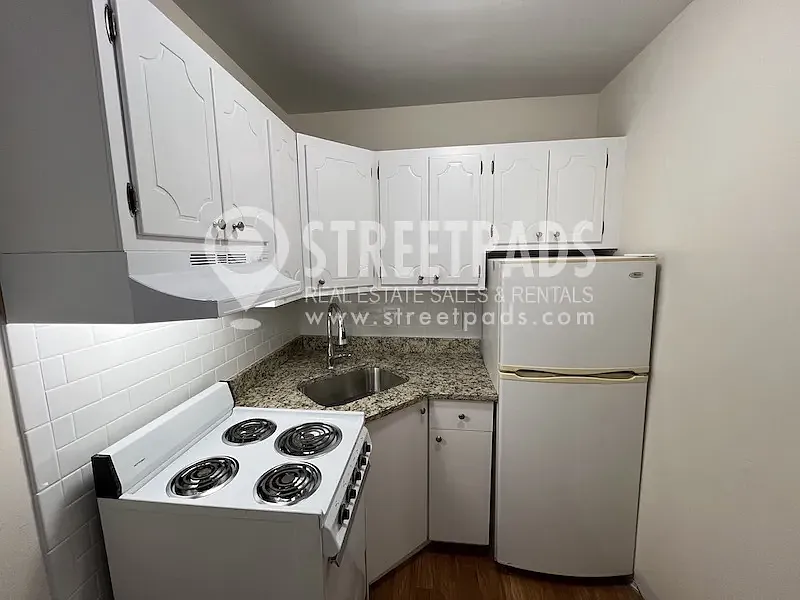 Studio, 9999 sqft, $1,900 — Photo 2