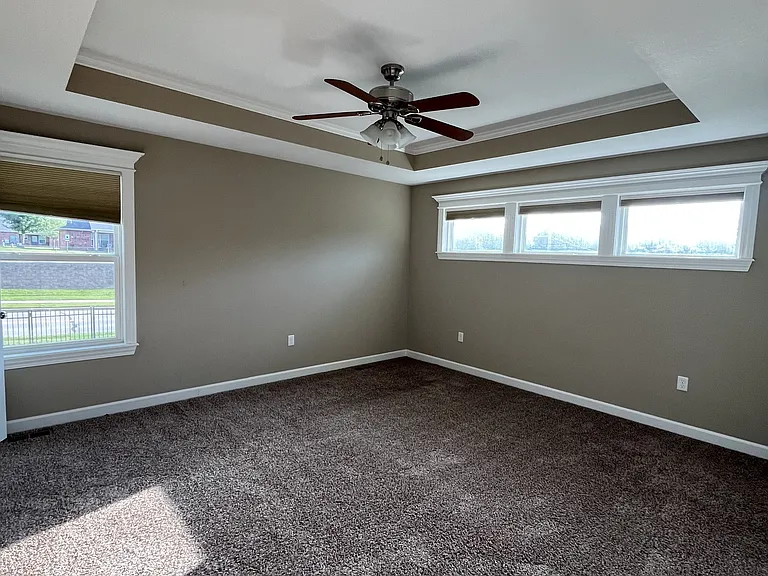 455 Ash Ct — Photo 9