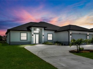 1624 NE 10th Lane Cpe, Coral, FL 33909