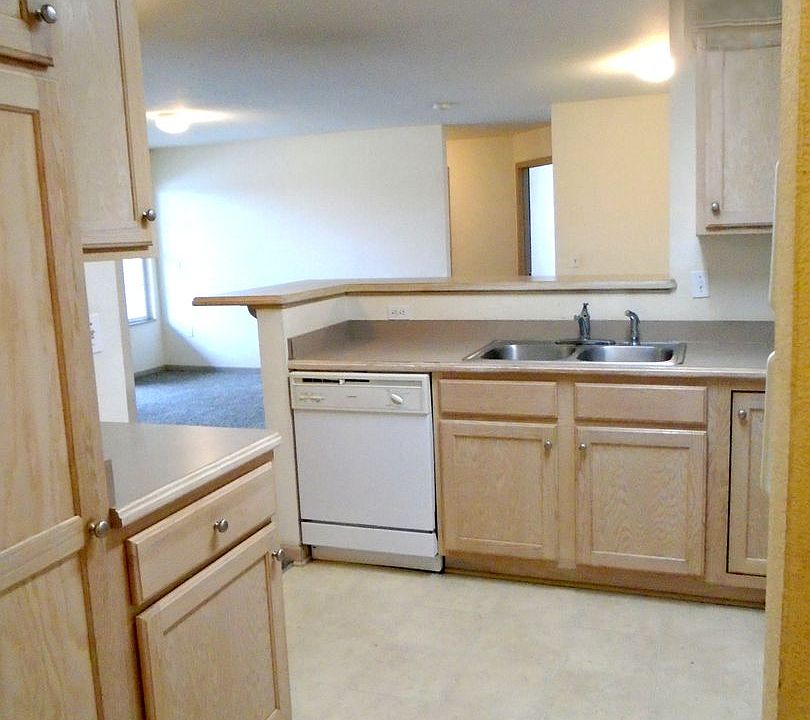 913 Westridge Dr 6, Junction City, KS 66441 Zillow