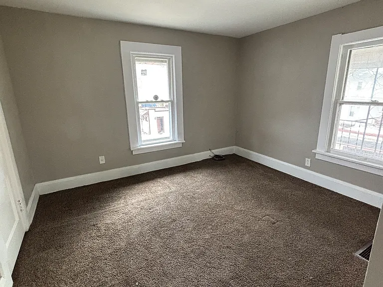 2147 Airport Hwy — Photo 11