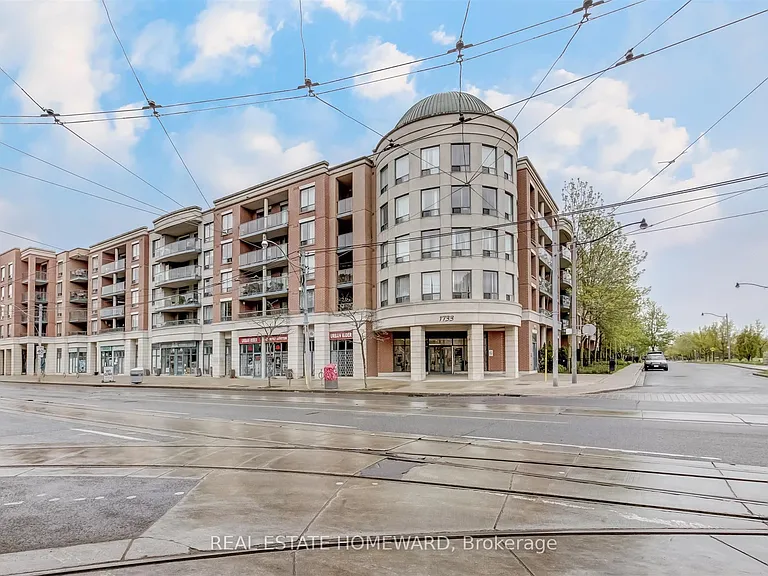 1733 Queen St E #513 — Photo 1