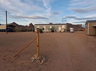 2177 S Estrella Rd, Golden Valley, AZ 86413