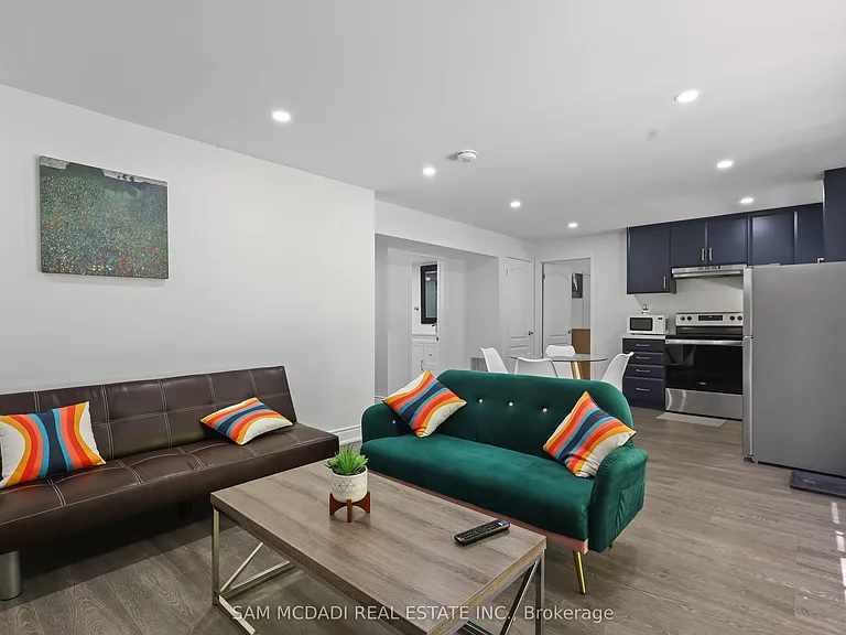 837 Magnolia Ter — Photo 12