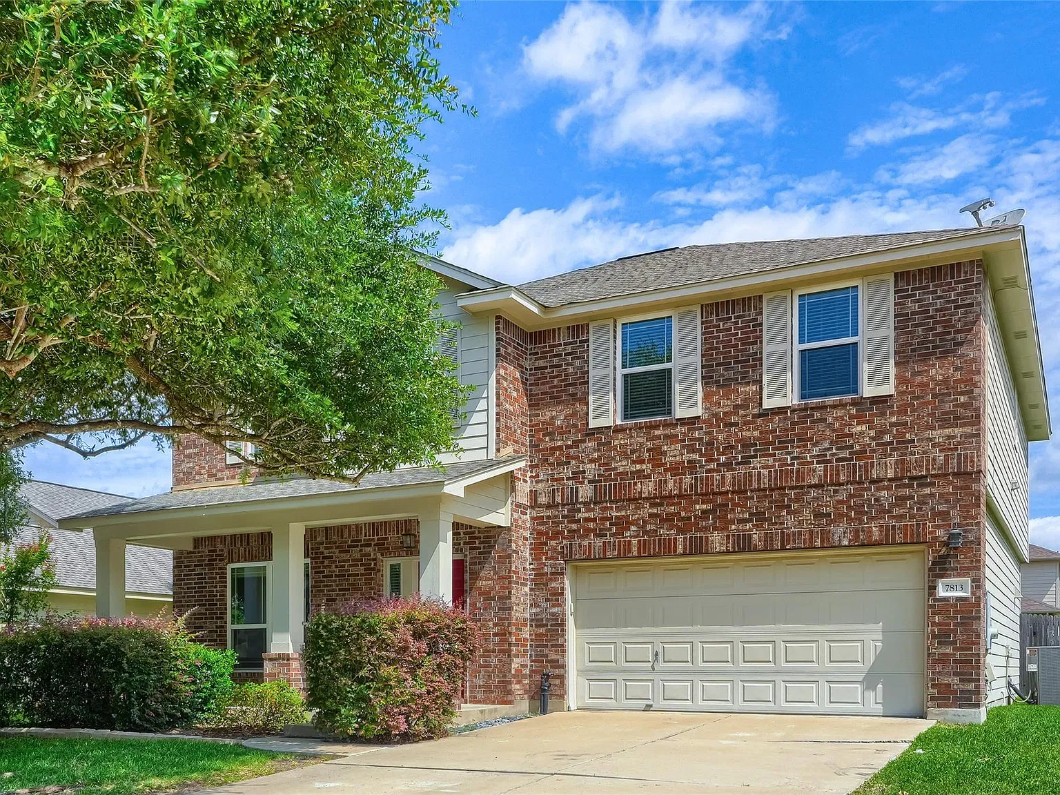 4 bed, 3.5 bath, 2786 sqft, $2,395 — Photo 2